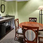 Holiday Inn Express Hotel & Suites Atlanta Buckhead By Ihg